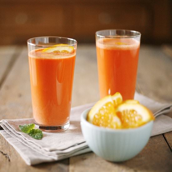 Carrot and Orange Fresh Juice - Recipe photo by BourbonAndHoney