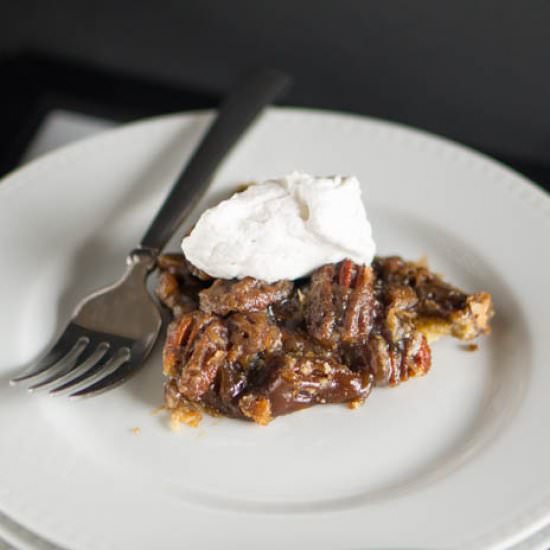 Skillet Pecan Pie (vegan) - Recipe photo by The Salty Tomato LC