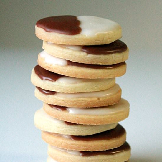 Black and white cookies - Recipe photo by oh_sweet_day