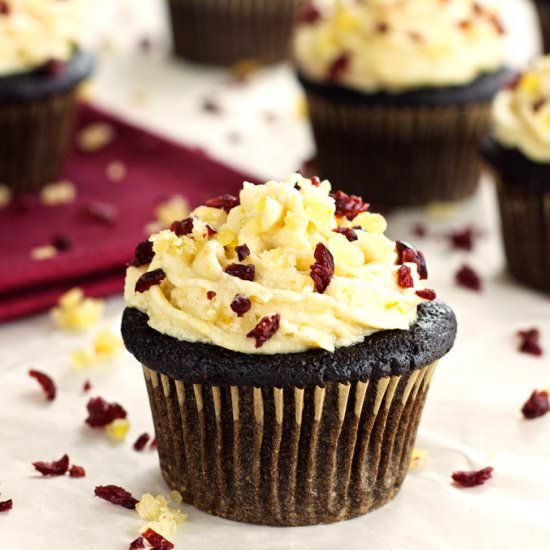 Gingerbread Cupcakes - Recipe photo by 2Teaspoons