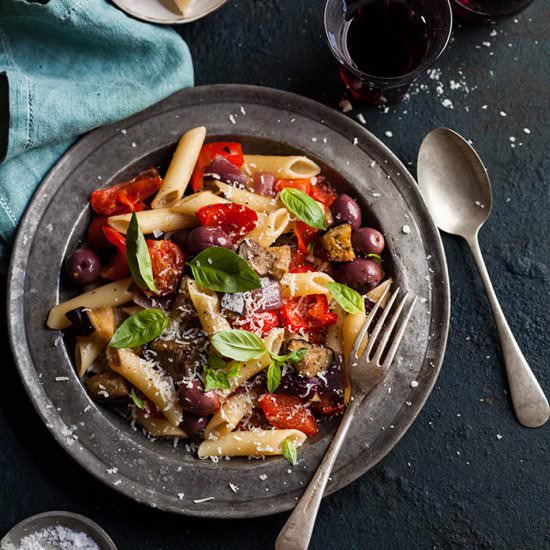 Roasted red pepper pasta - Recipe photo by drizzleanddip