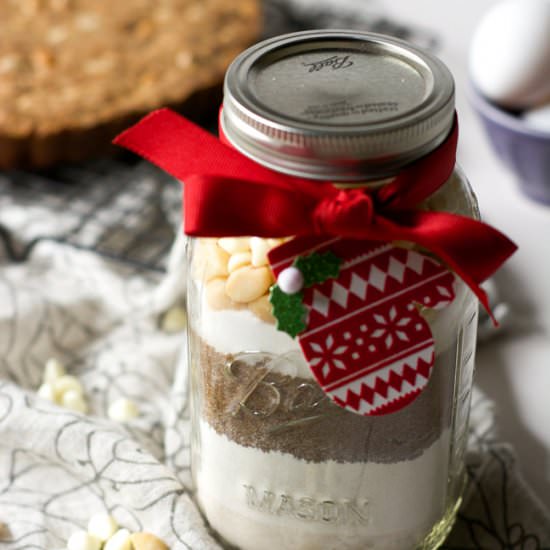 White Choc Macadamia Cookie Cake - Recipe photo by withsaltandwit