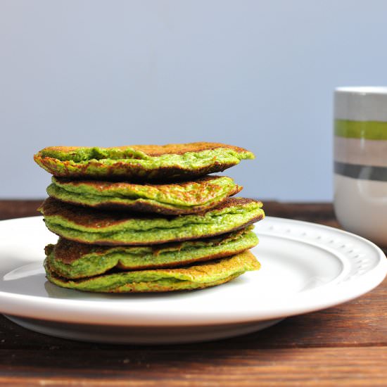 Green Smoothie Pancakes - Recipe photo by noshandnourish
