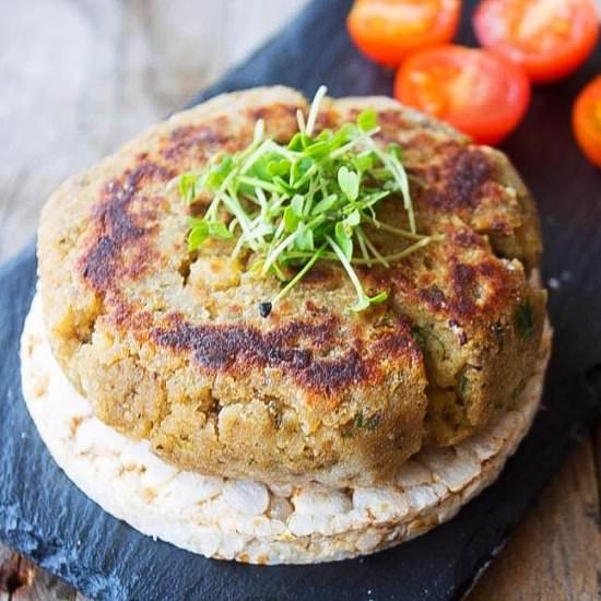 Chickpeas & Aubergine Hamburger - Recipe photo by Kooking