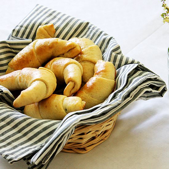 Havarti and Mint Crescent Rolls - Recipe photo by MunatyCooking