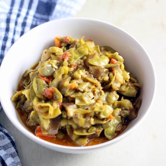 Aubergine & Hyacinth Beans Curry - Recipe photo by werecipes