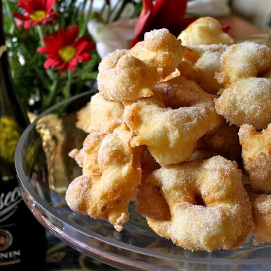 Frittelle: Italian Doughnuts - Recipe photo by christinascucina