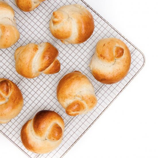 Easy Cheesy Bread Knots - Recipe photo by The art of sweet