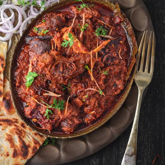 Bhuna Gosht - Recipe photo by cubesnjuliennes