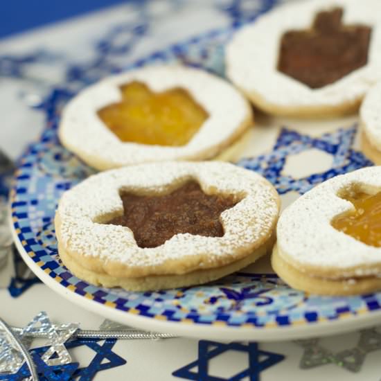 Hanukkah Cookies with Jelly - Recipe photo by tiffanybendayan