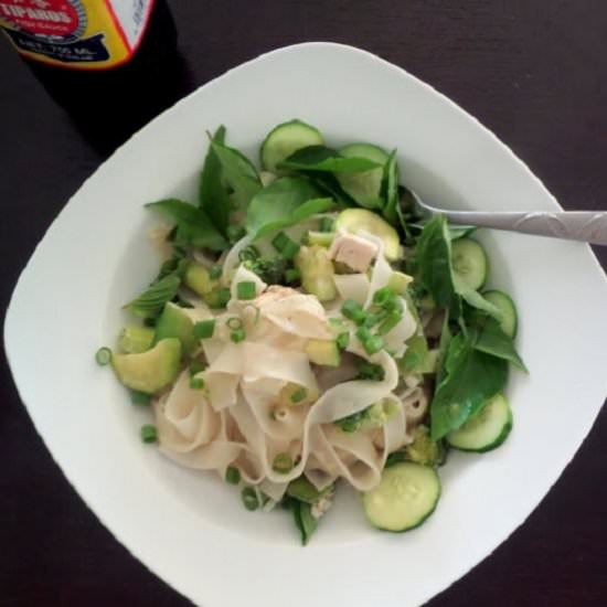 Chicken Green Curry Noodles - Recipe photo by Joybee