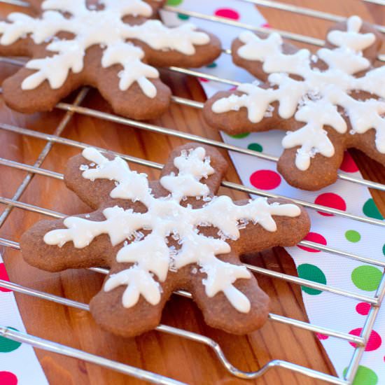 Vegan Gingerbread Cookies - Recipe photo by freeeats