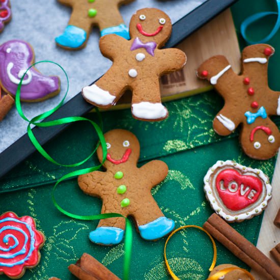 Gingerbread Men - Recipe photo by VitaliyaN
