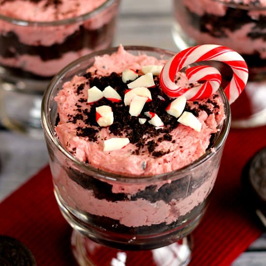 No-Bake Peppermint Oreo Cheesecakes - Recipe photo by pumpkinnspice