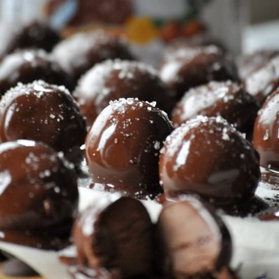 Nutella Buckeyes - Recipe photo by DiningwithAlice