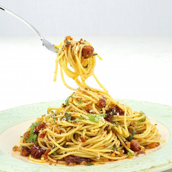 Spicy Spaghetti with Chorizo - Recipe photo by EatDrinkBinge