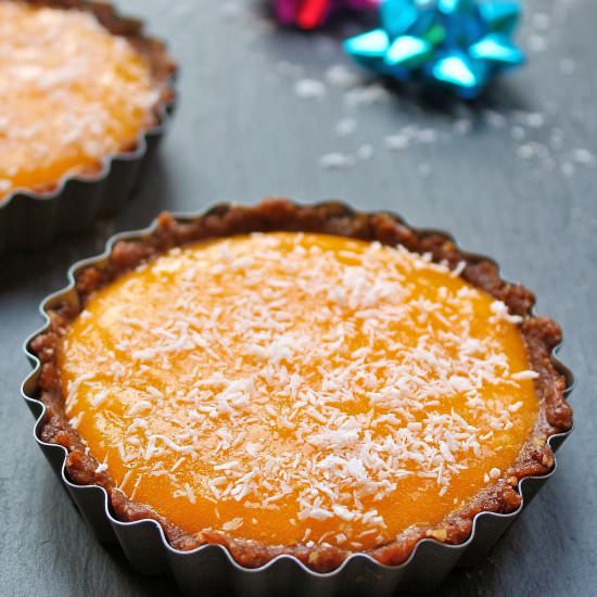 Raw Persimmon Tart - Recipe photo by easybitesonline