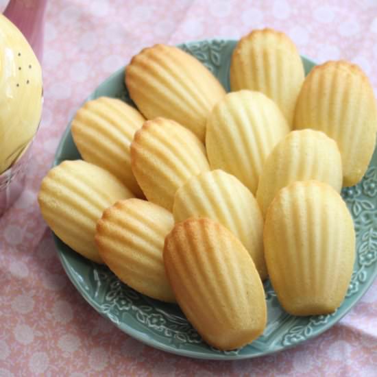 French Butter Madeleine - Recipe photo by Boriville