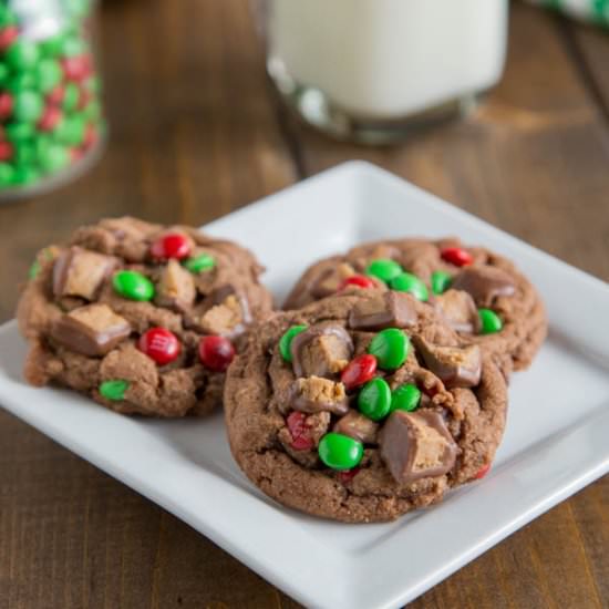 Chocolate Peanut Butter Cup Cookies - Recipe photo by dinnersdishesanddesserts