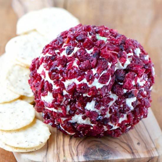 Sage and Gouda Vegan Cheese Ball - Recipe photo by NamelyMarly