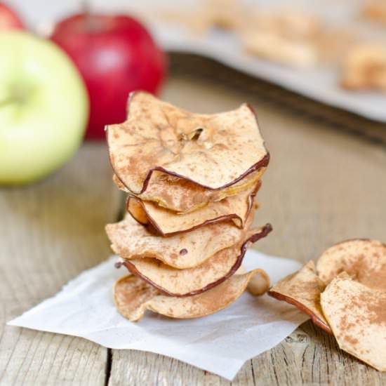 Crispy Baked Apple Chips - Recipe photo by amykayskitchen