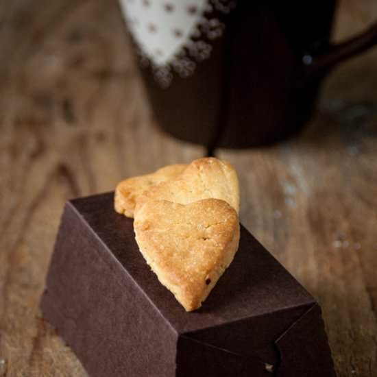 almond biscuits with orange - Recipe photo by alessandrascollo