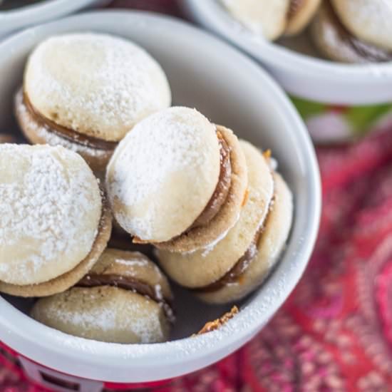 Dulce de Leche Sandwich Cookies - Recipe photo by Oliviascuisine