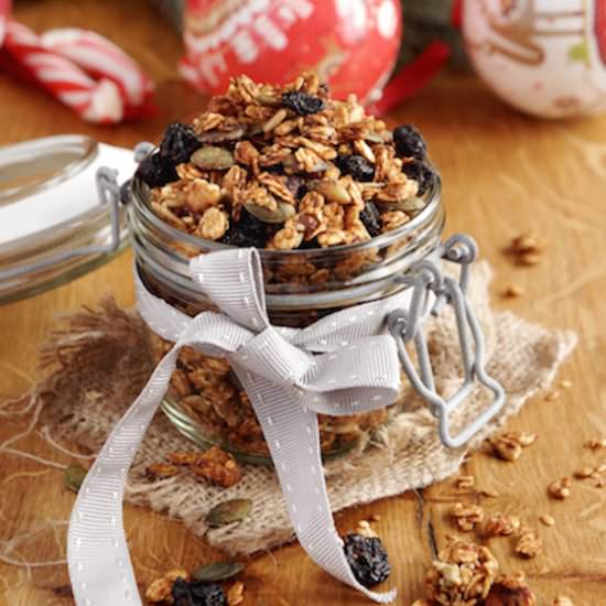 Sin-amon Granola - Recipe photo by Francoise La Prune