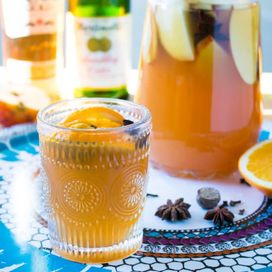 Spicy Apple Cider - Recipe photo by vivalafood