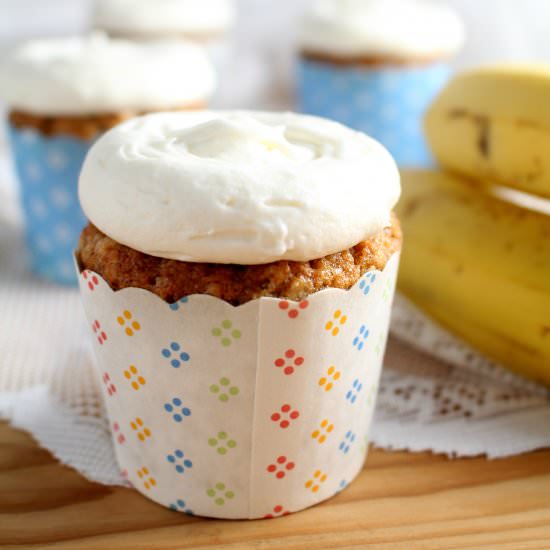 Banana Oatmeal Cupcakes - Recipe photo by chocolatewithgrace