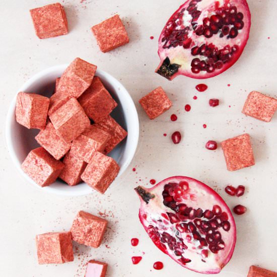 Pomegranate & Cranberry Marshmallow - Recipe photo by foodnouveau