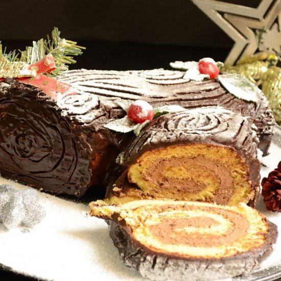 Christmas Yule Log (Bûche de Noël) - Recipe photo by currytrail
