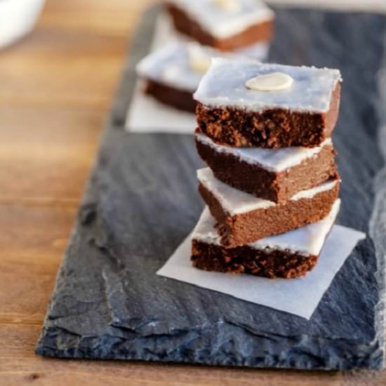 Easy Coconut Almond Mocha Fudge - Recipe photo by beautyandthefoodie