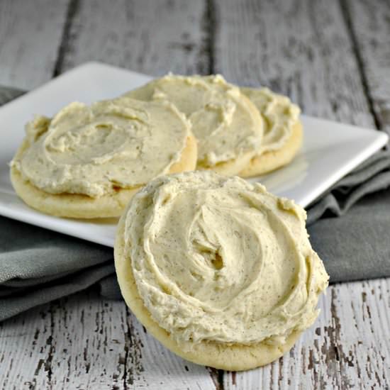 Soft Sugar Cookies w/ Buttercream - Recipe photo by PinchandSwirl