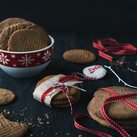 Ginger Snaps - Recipe photo by Food Gays