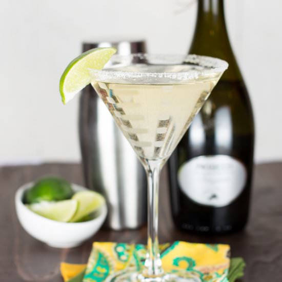 Elderflower Prosecco Cocktail - Recipe photo by garnishwithlemon