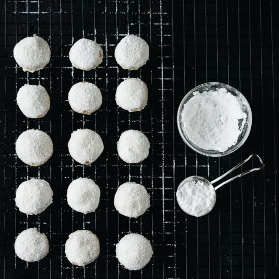 Snowballs - Recipe photo by Food Gays