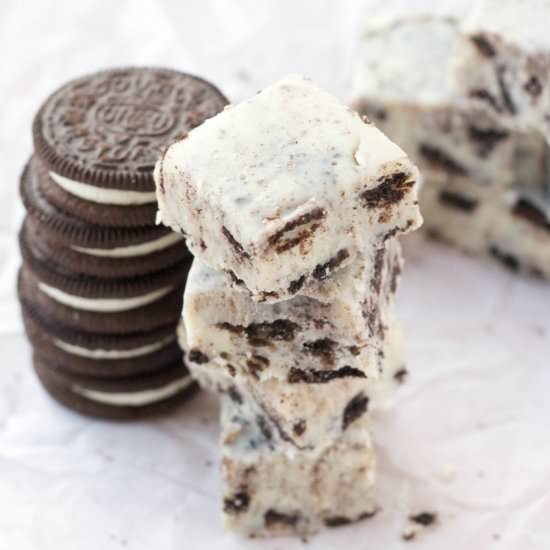 4 Ingredient OREO fudge - Recipe photo by ezpzmealz