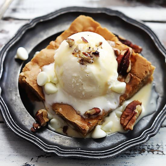 Maple Nut Blondie with Cream Sauce - Recipe photo by CremedelaCrumb