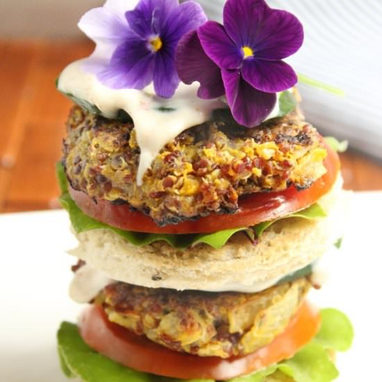 Pumpkin Quinoa Burgers - Recipe photo by Treatyourselfsweeter