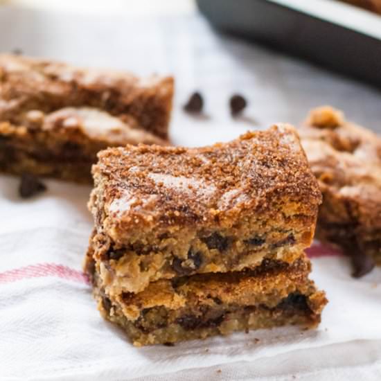 Snickerdoodle Choc Chip Blondies - Recipe photo by cookienameddesire