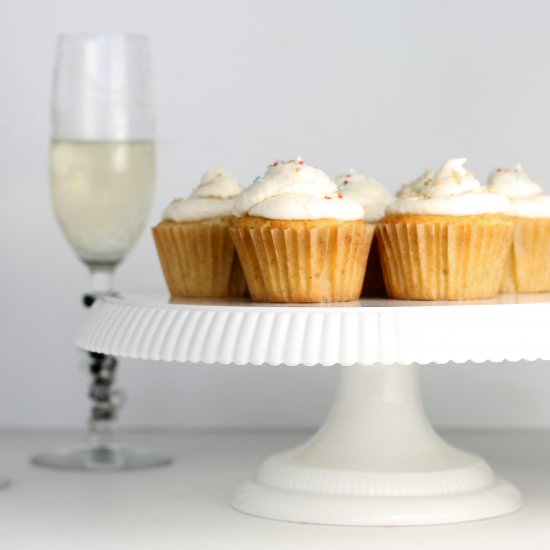 Almond Champagne Cupcakes - Recipe photo by justjfaye