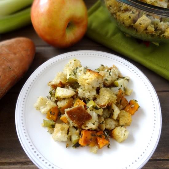 Sweet Potato and Apple Stuffing - Recipe photo by PutOnYourCakePants