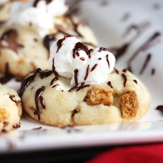 S'mores Shortbread Cookie - Recipe photo by EatInEatOut Magazine