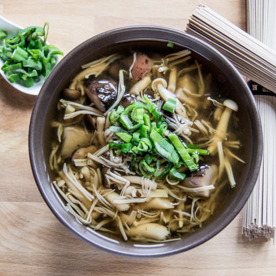 Japanese Soba Mushroom Soup - Recipe photo by noooo0oooora