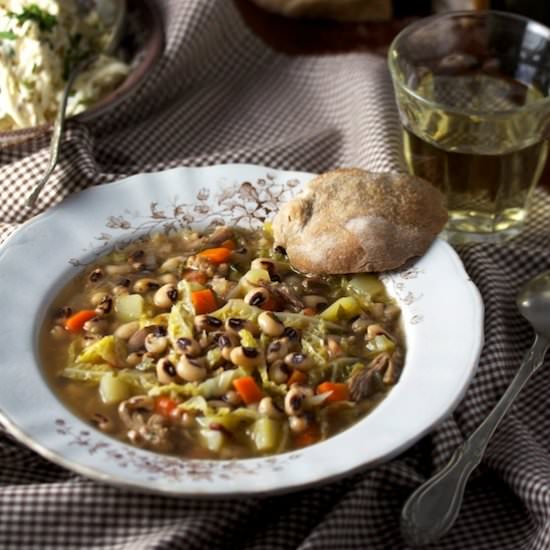 Black-eyed pea garbure - Recipe photo by gourmandistan