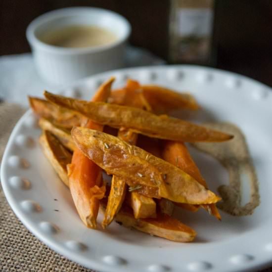 Rosemary Sweet Potato Fries - Recipe photo by LaurendaMarie