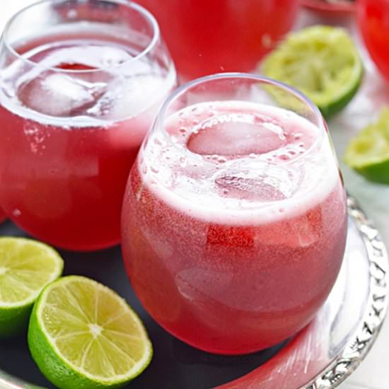 Sparkling Pomegranate Margaritas - Recipe photo by bethcakes