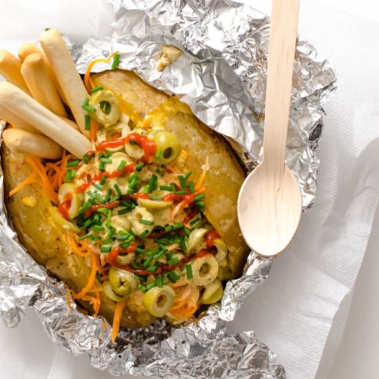 Curried stuffed hot potato - Recipe photo by Miss Vinagre