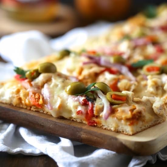 Tunisian Chicken Pizza w/ Olives - Recipe photo by griermountain